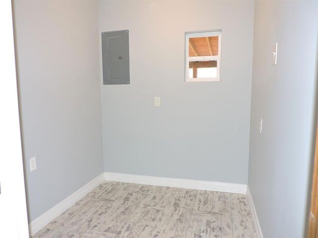 2227 10th Street, Port Neches, TX 77651