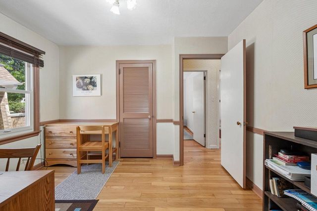 4907 N Idlewild AVENUE, Whitefish Bay, WI 53217
