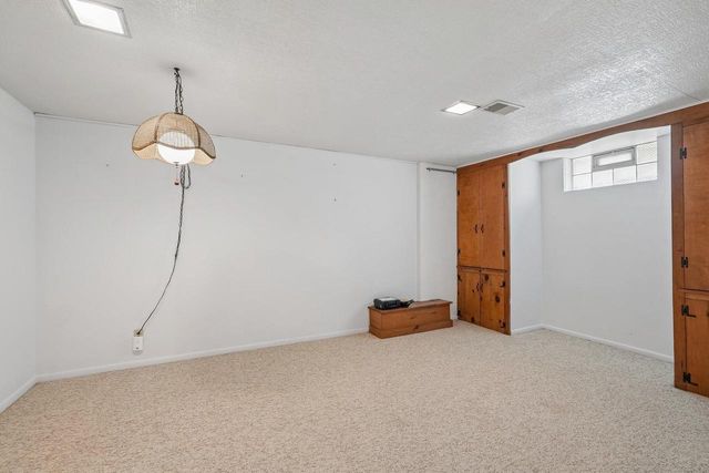 4907 N Idlewild AVENUE, Whitefish Bay, WI 53217