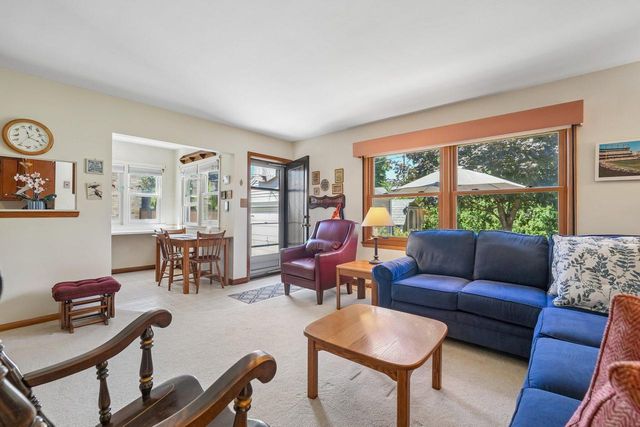 4907 N Idlewild AVENUE, Whitefish Bay, WI 53217