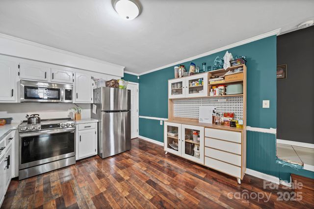624 Overlook Drive, Newton, NC 28658