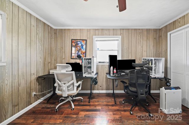 624 Overlook Drive, Newton, NC 28658