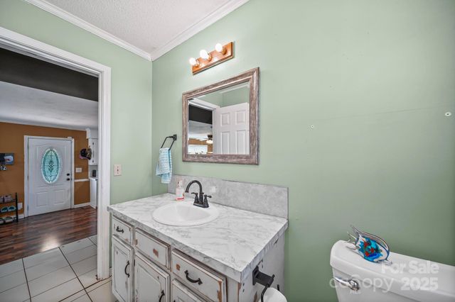 624 Overlook Drive, Newton, NC 28658