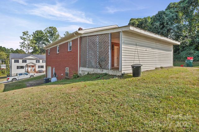 624 Overlook Drive, Newton, NC 28658