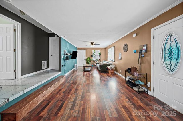 624 Overlook Drive, Newton, NC 28658