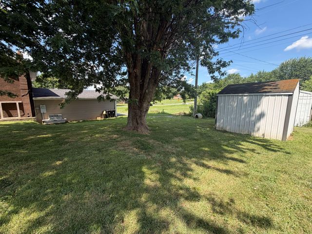 111 Guinn Drive, Monticello, KY 42633