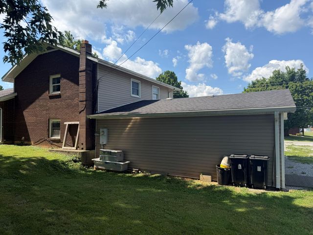 111 Guinn Drive, Monticello, KY 42633
