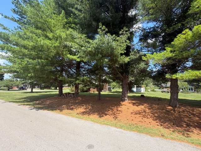 111 Guinn Drive, Monticello, KY 42633