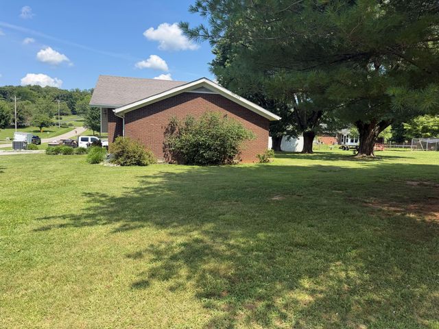 111 Guinn Drive, Monticello, KY 42633