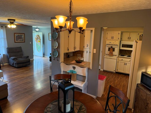 111 Guinn Drive, Monticello, KY 42633