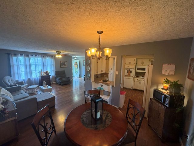 111 Guinn Drive, Monticello, KY 42633