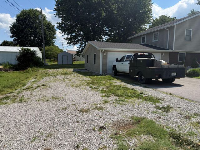 111 Guinn Drive, Monticello, KY 42633