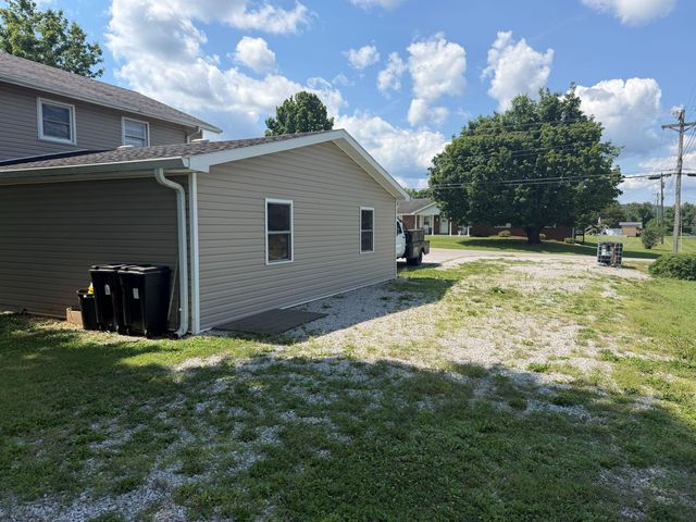 111 Guinn Drive, Monticello, KY 42633