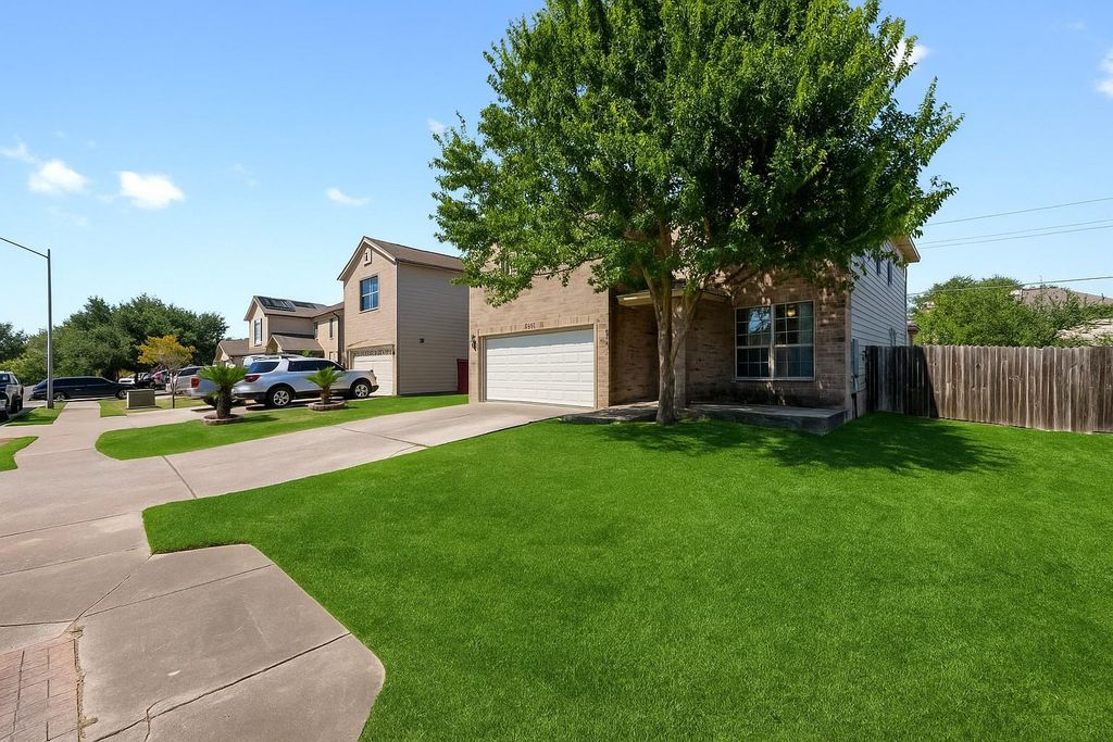 6212 Roseborough DR, Austin, TX 78747