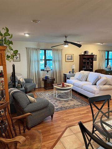 144 Karanda Court Court, Royal Palm Beach, FL 33411