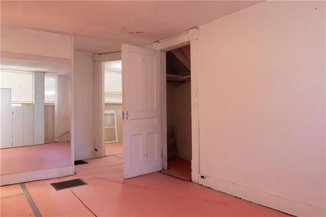 506 S Ash Street, Nevada, MO 64772