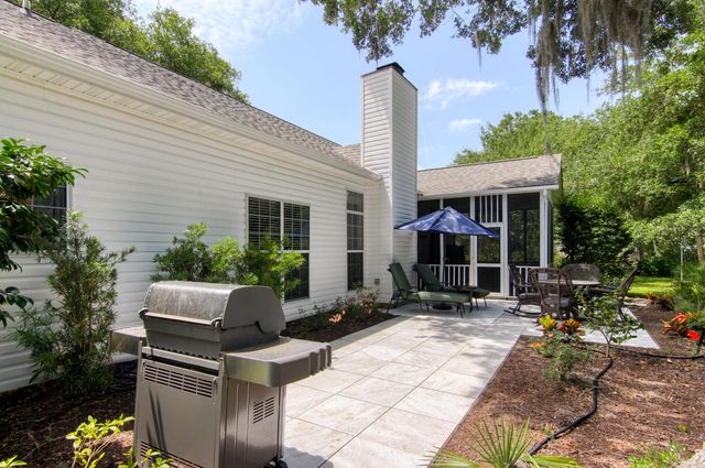 1264 Center Lake Drive, Mount Pleasant, SC 29464