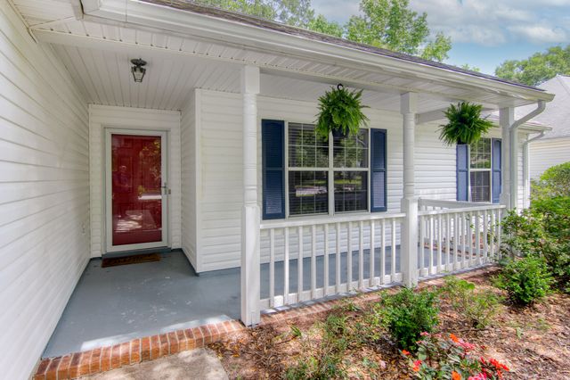 1264 Center Lake Drive, Mount Pleasant, SC 29464