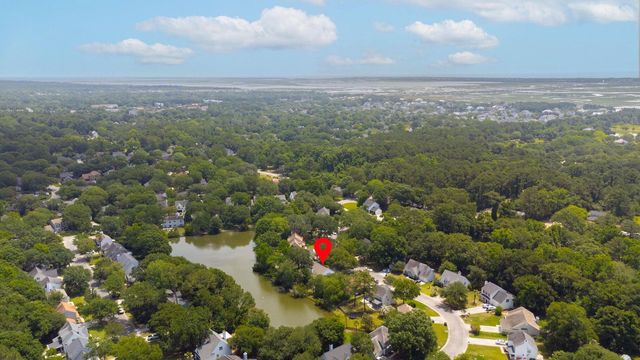 1264 Center Lake Drive, Mount Pleasant, SC 29464