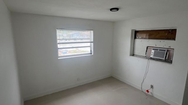 1691 SW 44th Terrace 1-2, Fort Lauderdale, FL 33317