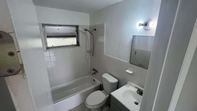 1691 SW 44th Terrace 1-2, Fort Lauderdale, FL 33317