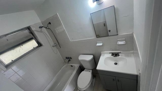 1691 SW 44th Terrace 1-2, Fort Lauderdale, FL 33317