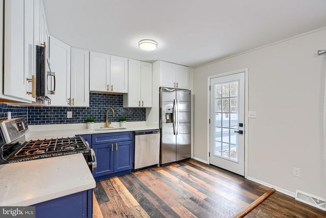 9517 HOLIDAY MANOR RD, Baltimore, MD 21236