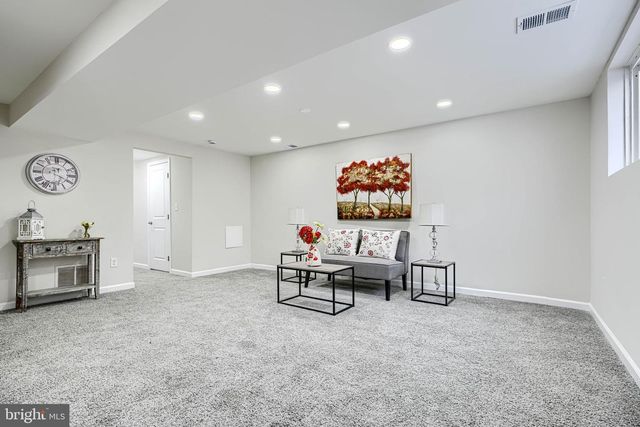 9517 HOLIDAY MANOR RD, Baltimore, MD 21236