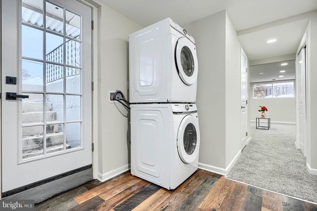 9517 HOLIDAY MANOR RD, Baltimore, MD 21236