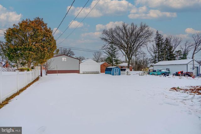 9517 HOLIDAY MANOR RD, Baltimore, MD 21236