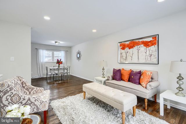 9517 HOLIDAY MANOR RD, Baltimore, MD 21236