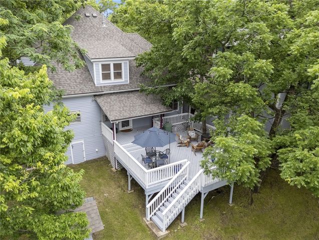 42 Vaughn Street, Eureka Springs, AR 72632