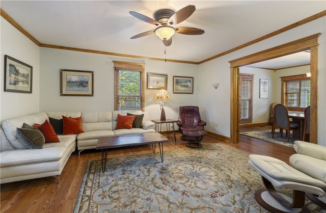 42 Vaughn Street, Eureka Springs, AR 72632