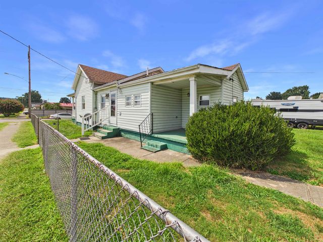 1023 South 9th Street, Ironton, OH 45638