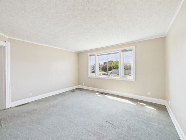 1023 South 9th Street, Ironton, OH 45638