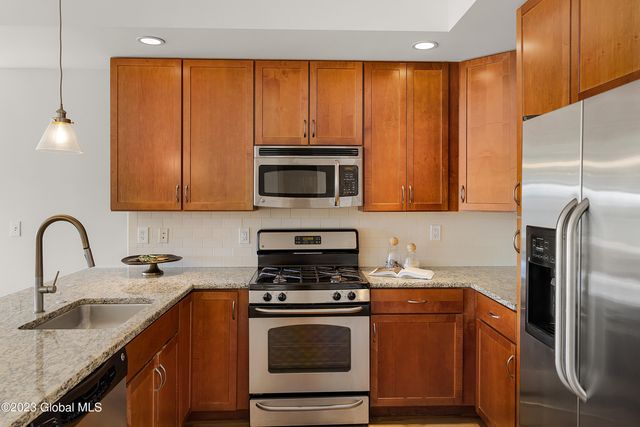 65 3rd Street 504, Troy, NY 12180