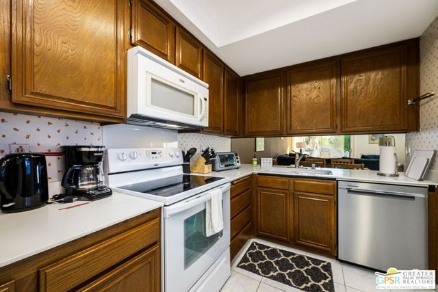 6129 St. Andrews Plaza, Palm Springs, CA 92264