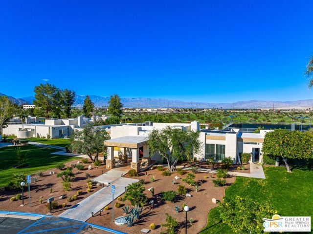 6129 St. Andrews Plaza, Palm Springs, CA 92264