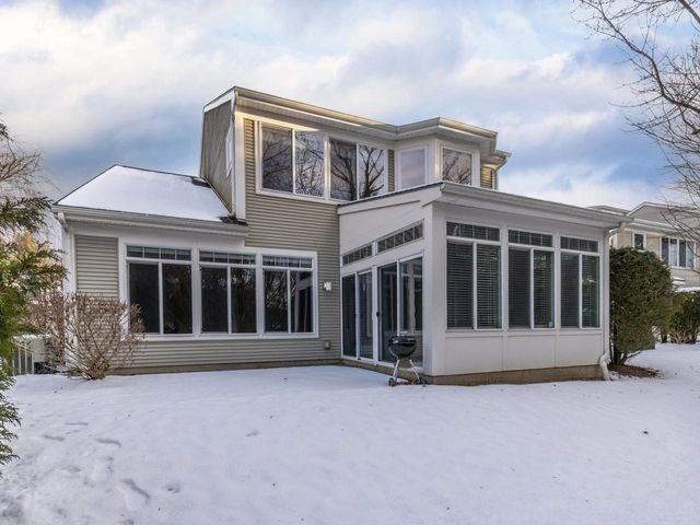 35 Hummingbird Lane, South Burlington, VT 05403