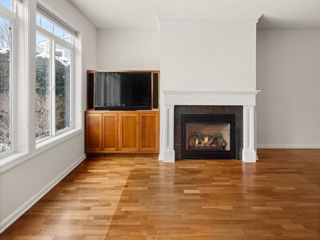 35 Hummingbird Lane, South Burlington, VT 05403