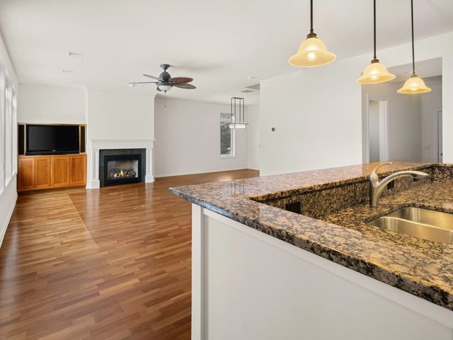 35 Hummingbird Lane, South Burlington, VT 05403