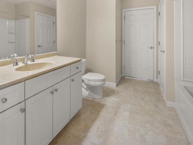 35 Hummingbird Lane, South Burlington, VT 05403