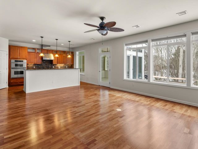 35 Hummingbird Lane, South Burlington, VT 05403