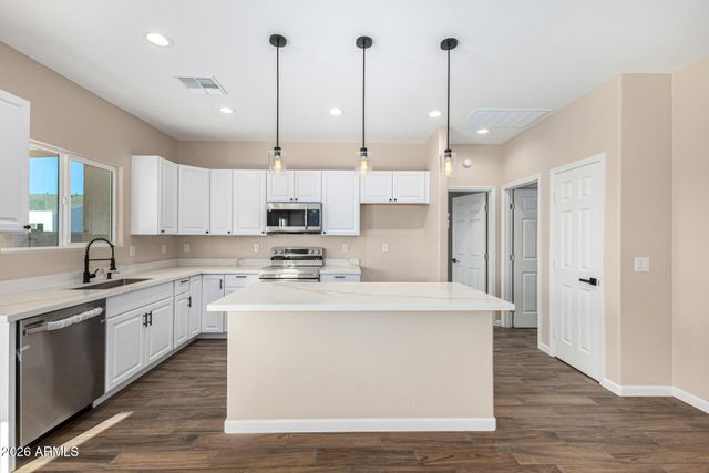 14058 S TAMPICO Road, Arizona City, AZ 85123