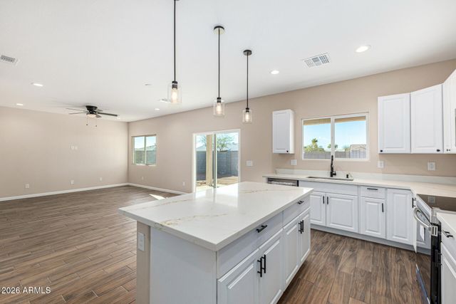 14058 S TAMPICO Road, Arizona City, AZ 85123