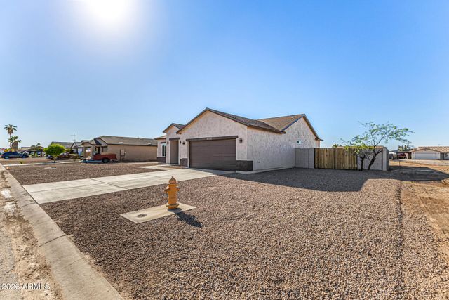14058 S TAMPICO Road, Arizona City, AZ 85123