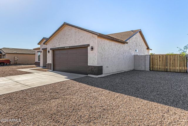 14058 S TAMPICO Road, Arizona City, AZ 85123