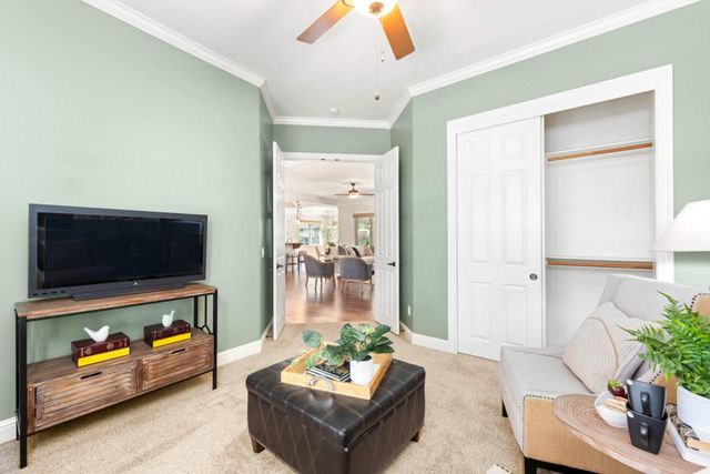 9845 Spyglass Cir, Auburn, CA 95602