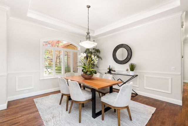 9845 Spyglass Cir, Auburn, CA 95602