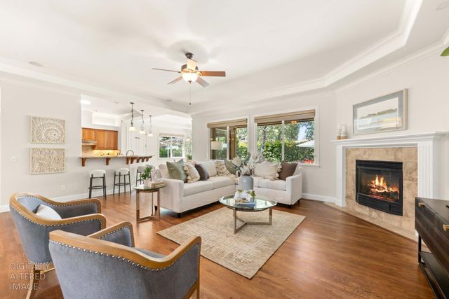 9845 Spyglass Cir, Auburn, CA 95602